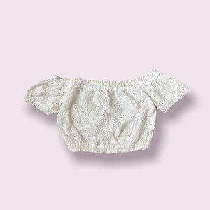 IRIS | White Floral Off-Shoulder Crop Top | Size: S